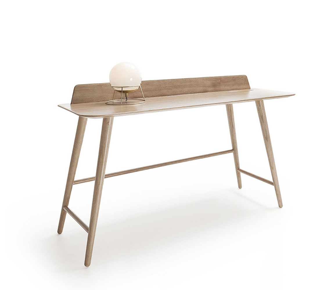 Besk Desk for Belta
